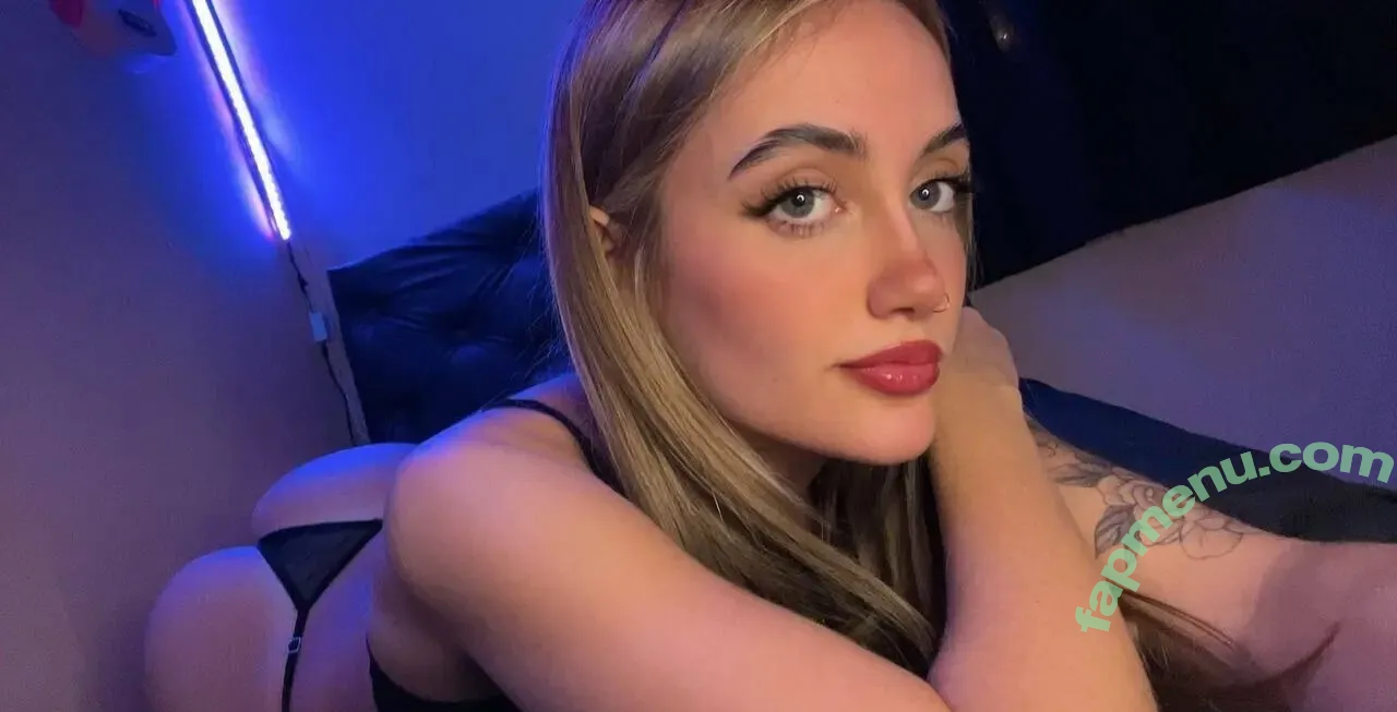 micasweett nude photo #0011 (micasweett)