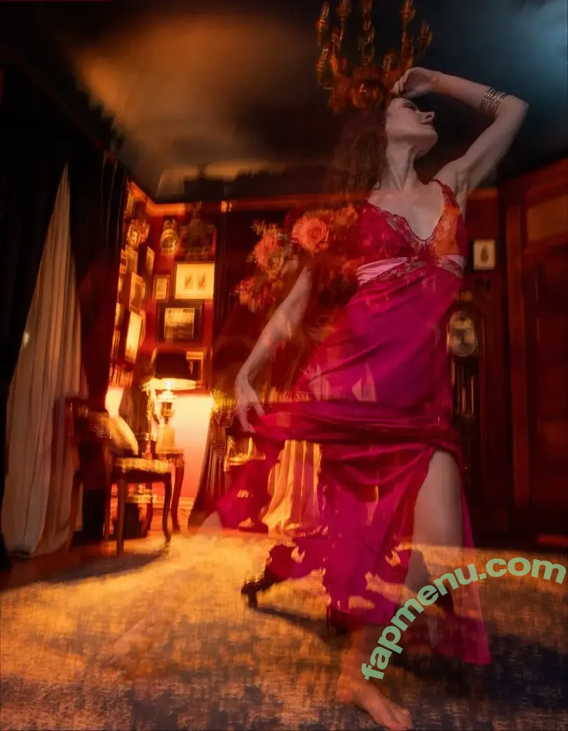 Michaela Jill Murphy nude photo #0018 (Jessie Flowers / michaelamostly / mylahmurphy)