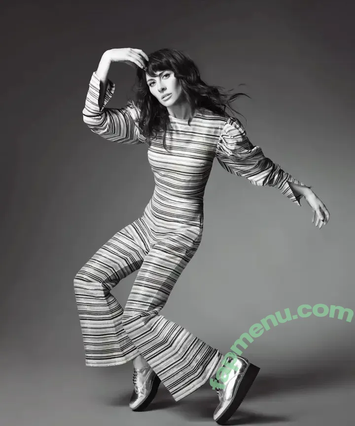 Michaela Jill Murphy nude photo #0028 (Jessie Flowers / michaelamostly / mylahmurphy)