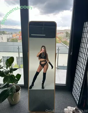  nude photo #0002