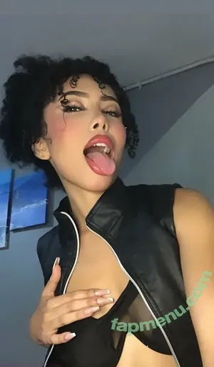  nude photo #0003