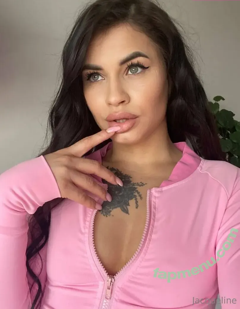 michelle.andradee nude photo #0009 (mickynutrifit)