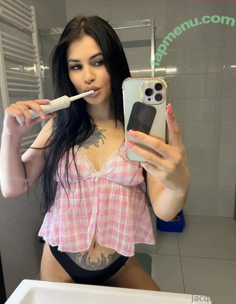michelle.andradee nude photo #0015 (mickynutrifit)