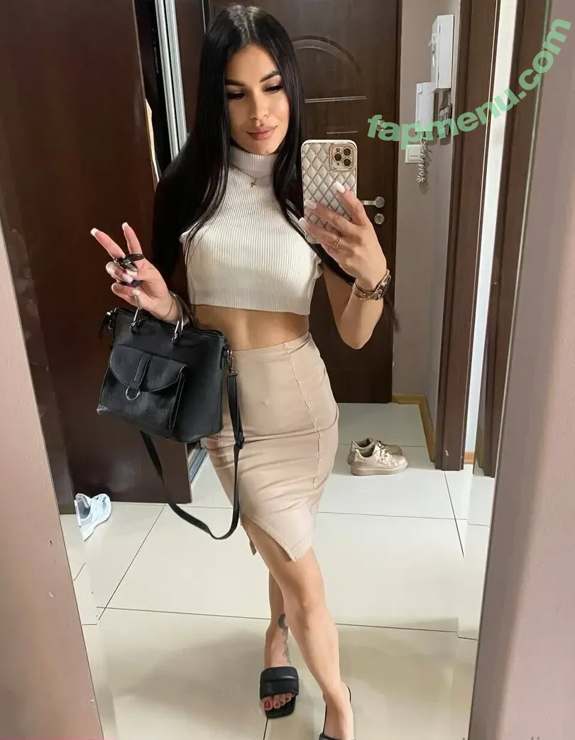 michelle.andradee nude photo #0031 (mickynutrifit)