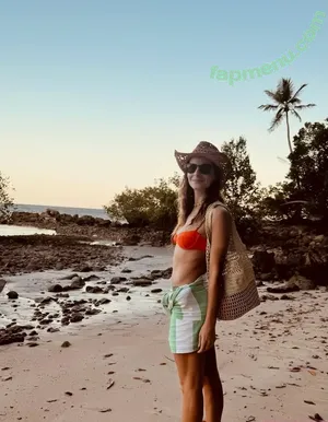 Michelle Batista / gêmea da Giselle / mixabatista nude photo #0320