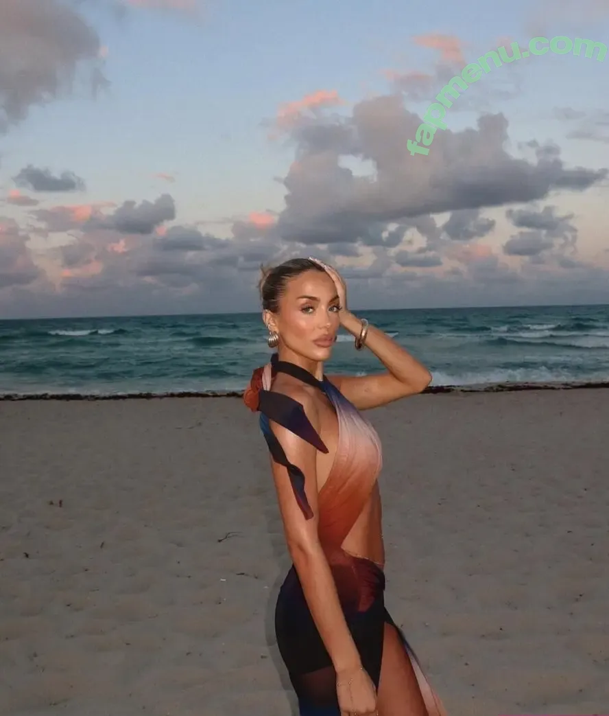michelle.cll nude photo #0024 (michelle.cll)