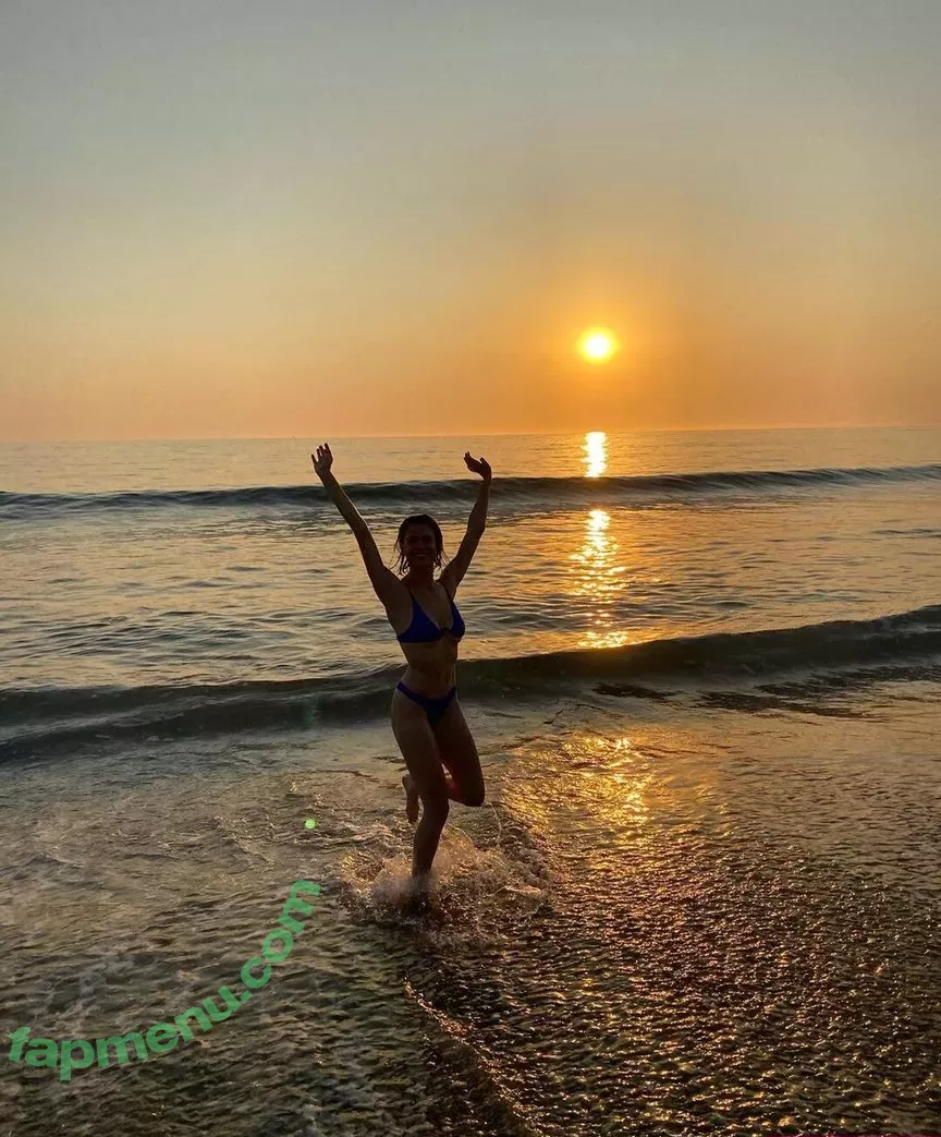 Michelle Ellyse Schlaman nude photo #0055 (Schlaman / michelle_ellyse)