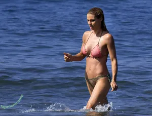 Michelle Hunziker / m_hunziker / therealhunzigram nude photo #0870