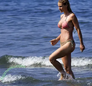 Michelle Hunziker / m_hunziker / therealhunzigram nude photo #0871