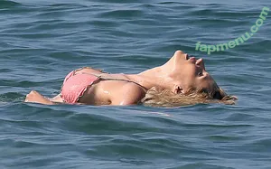 Michelle Hunziker / m_hunziker / therealhunzigram nude photo #0886