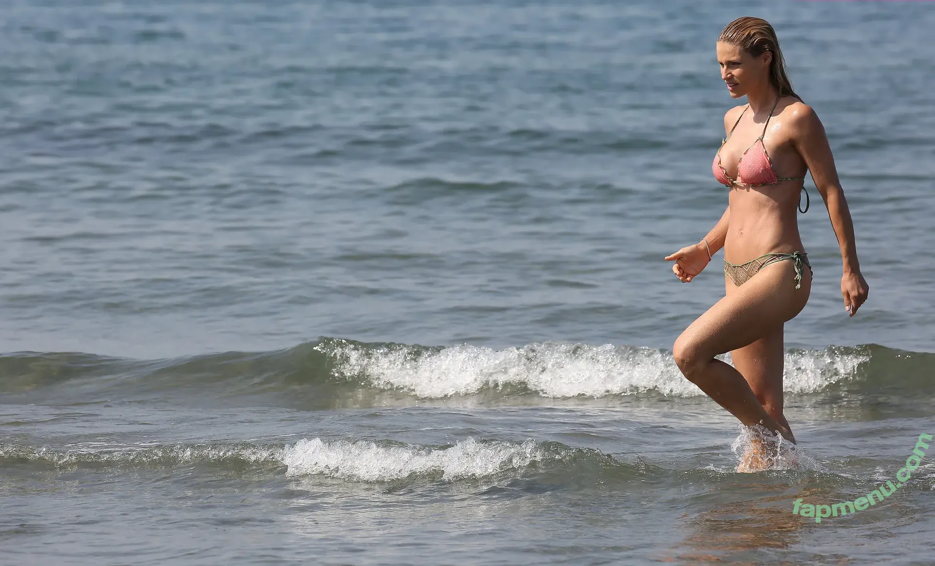 Michelle Hunziker nude photo #0867 (m_hunziker / therealhunzigram)