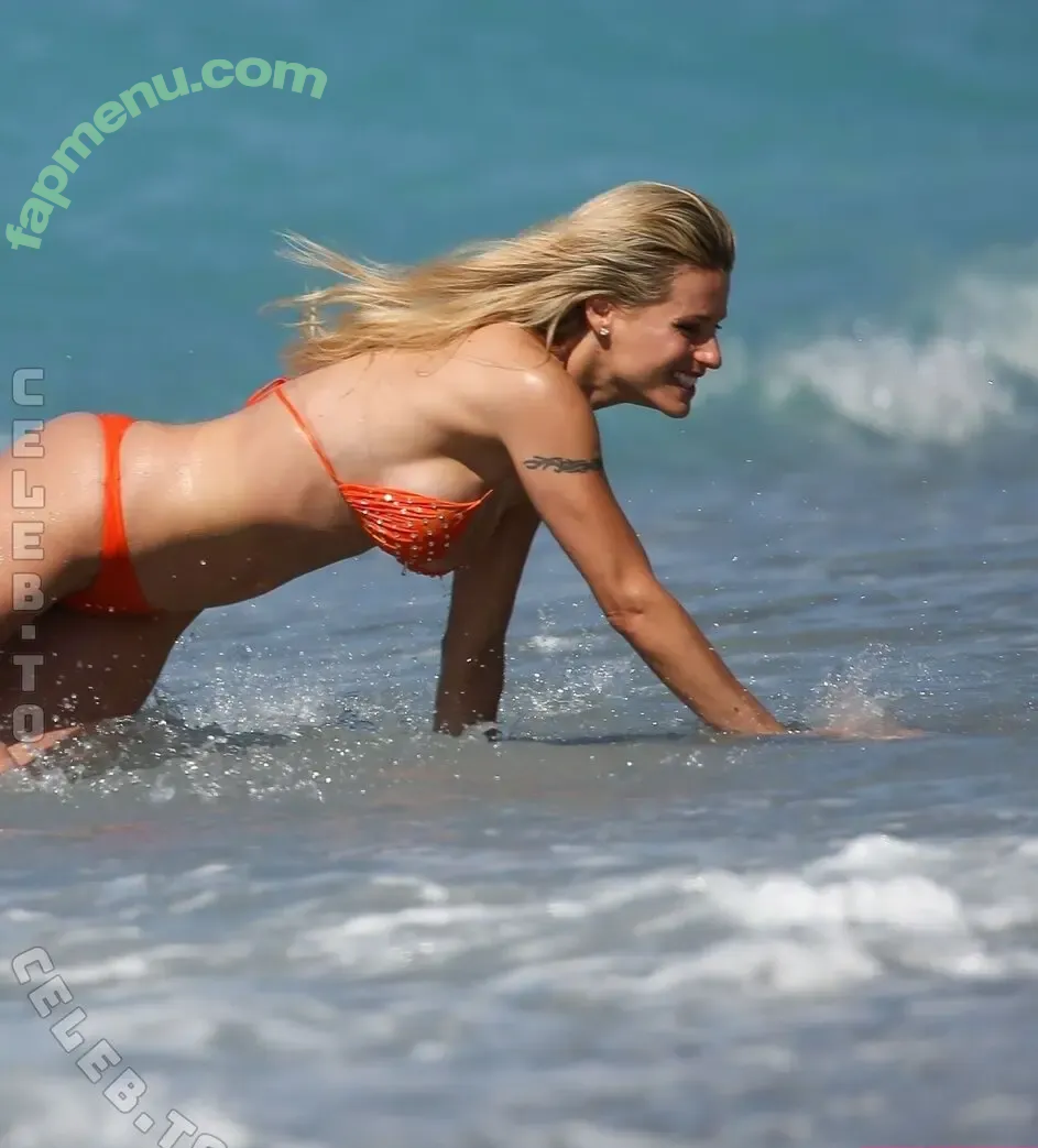 Michelle Hunziker nude photo #0920 (m_hunziker / therealhunzigram)