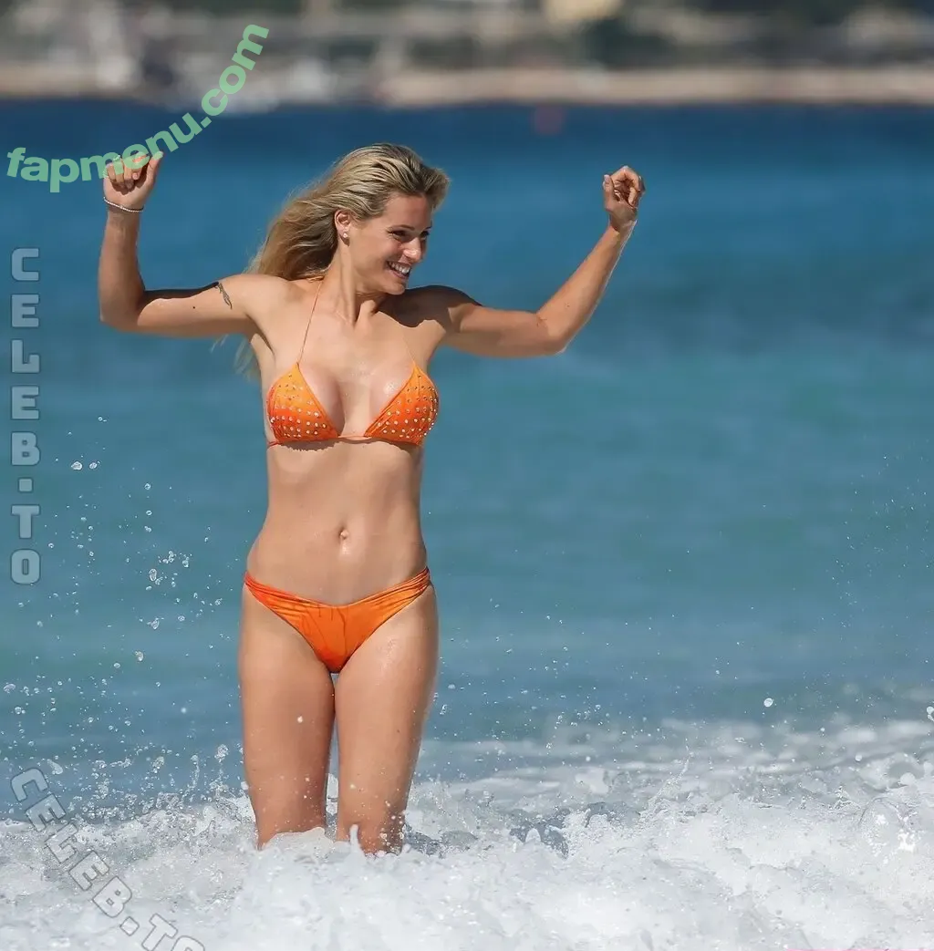 Michelle Hunziker nude photo #0928 (m_hunziker / therealhunzigram)