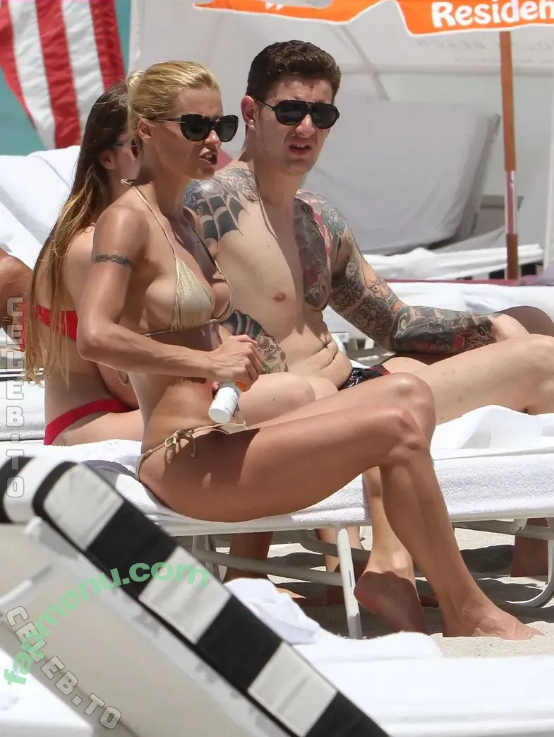 Michelle Hunziker nude photo #0939 (m_hunziker / therealhunzigram)