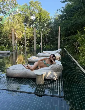 Michelle Mendizábal / mish_mend nude photo #0123