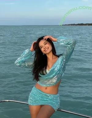 Michelle Mendizábal / mish_mend nude photo #0130