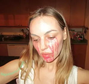 Michelle Mylett / michellemylett nude photo #0144