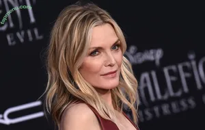 Michelle Pfeiffer / michellepfeifferofficial nude photo #0090