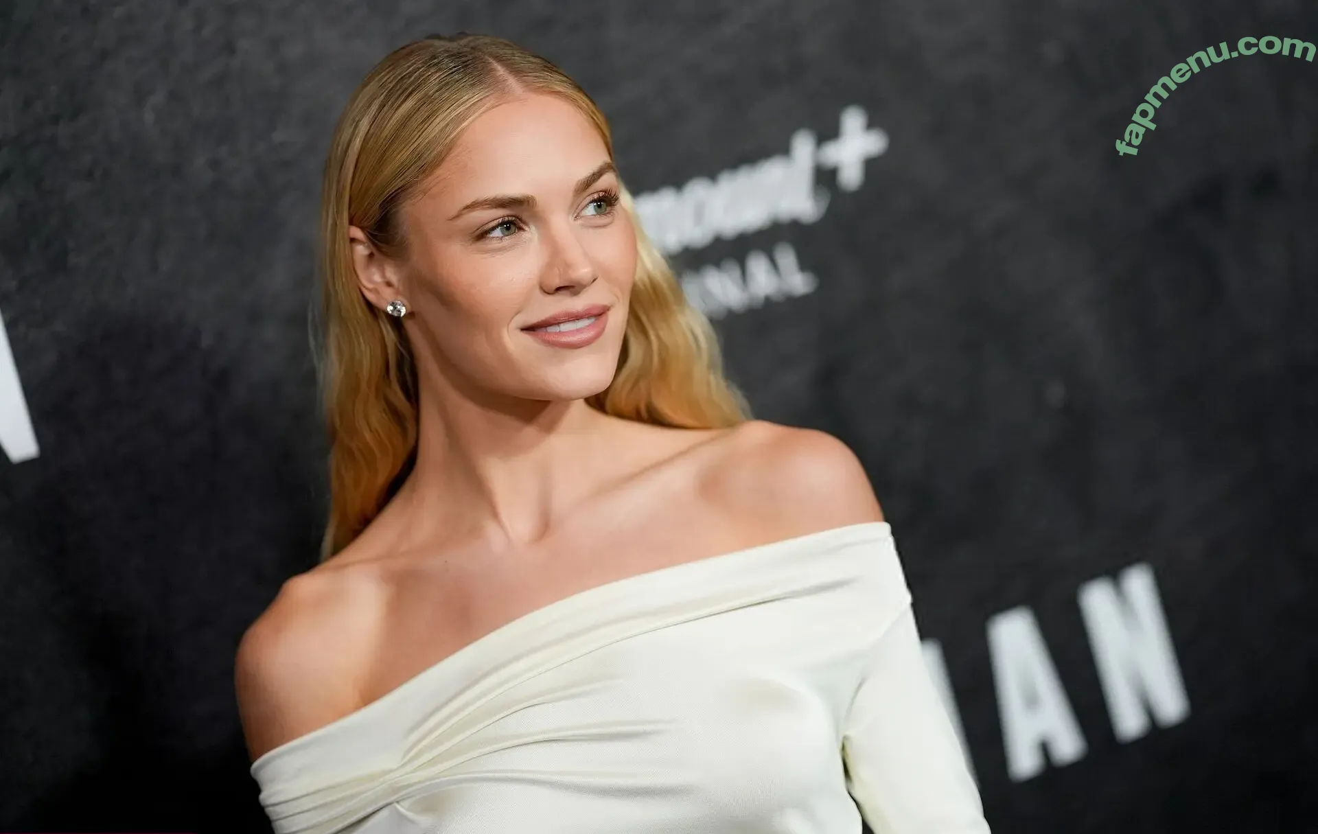 Michelle Randolph nude photo #0126 (michellerandolph)