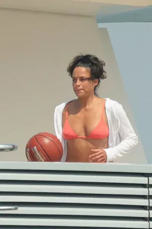 Michelle Rodriguez / mrodofficial nude photo #0088