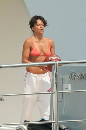 Michelle Rodriguez / mrodofficial nude photo #0098