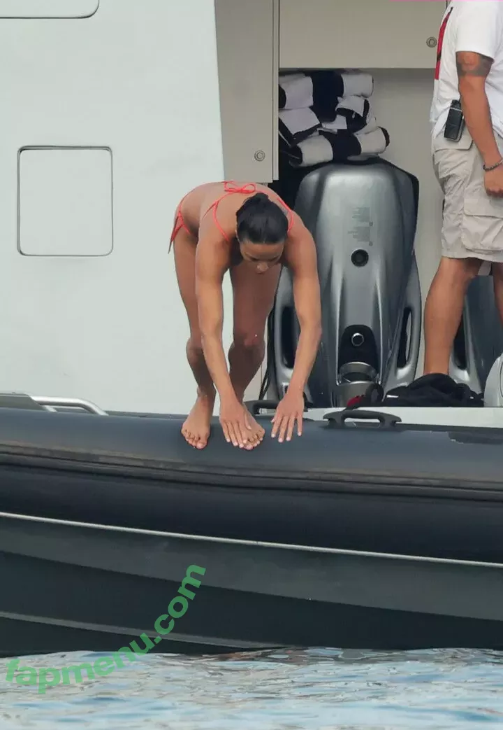 Michelle Rodriguez nude photo #0103 (mrodofficial)