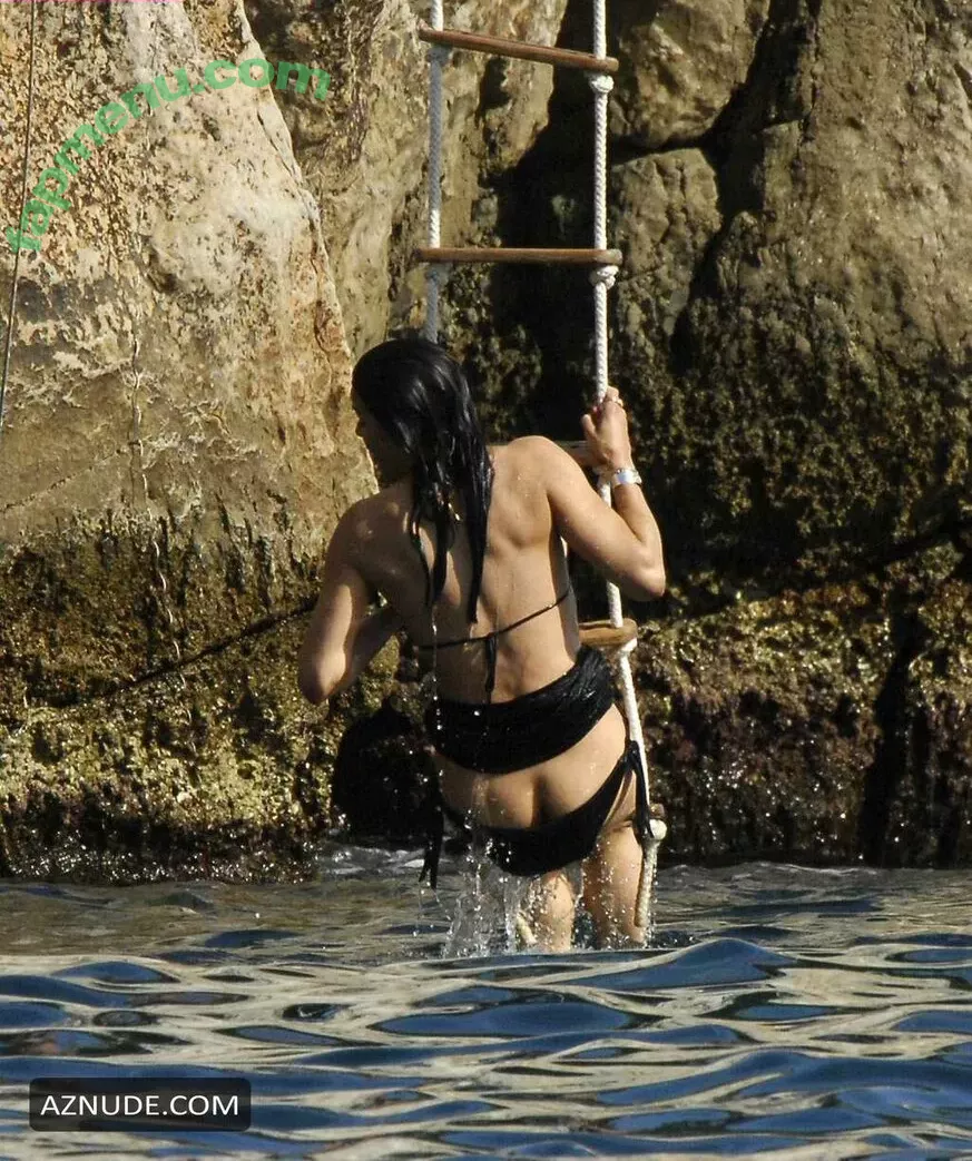 Michelle Rodriguez nude photo #0179 (mrodofficial)