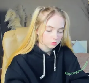 michelle_swan / michellika / witchblaaade nude photo #0008