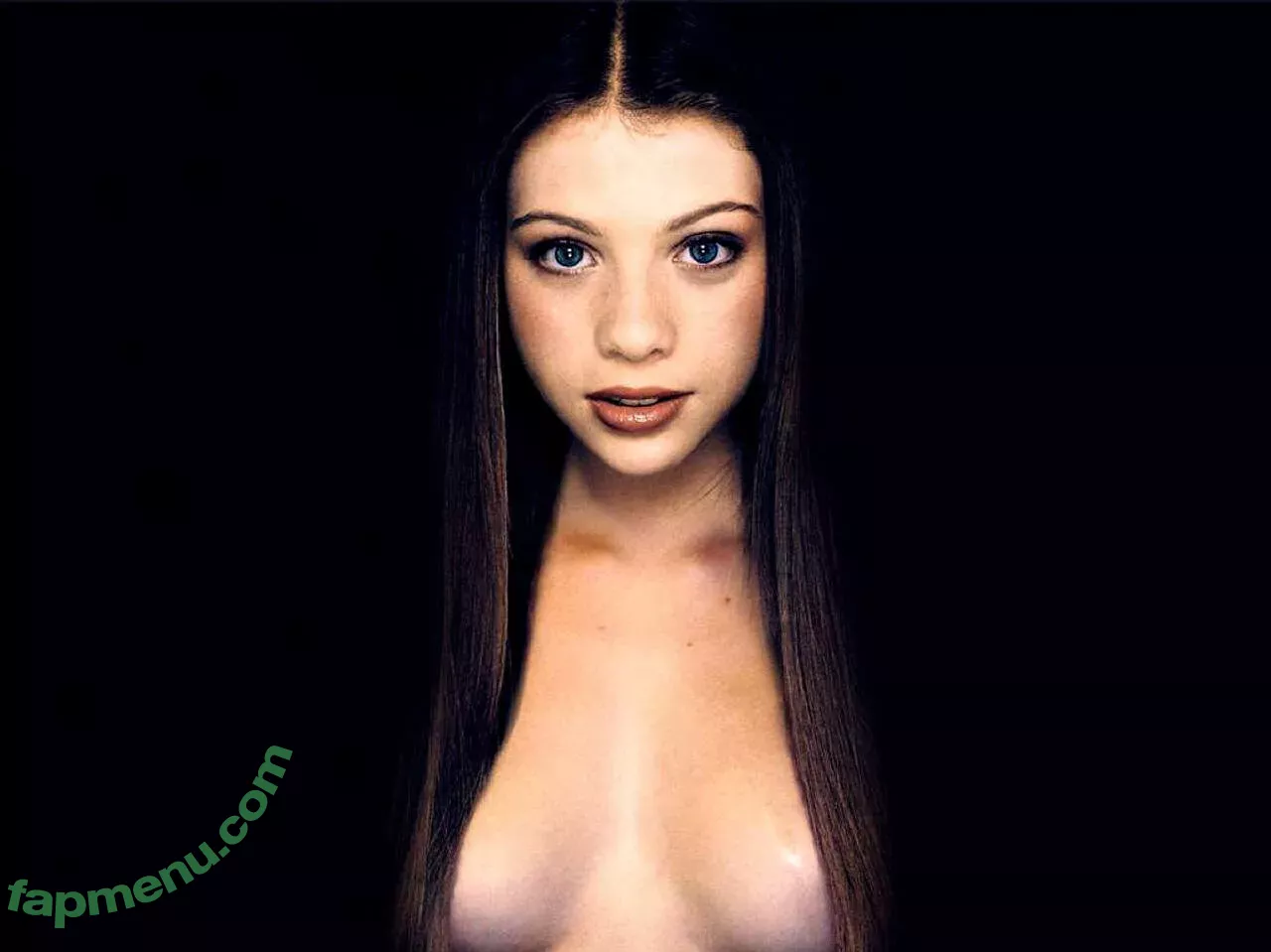 Michelle Trachtenberg nude photo #0129 (michelletrachtenberg)