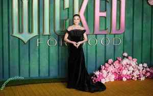 Michelle Yeoh / michelleyeoh_official nude photo #0171