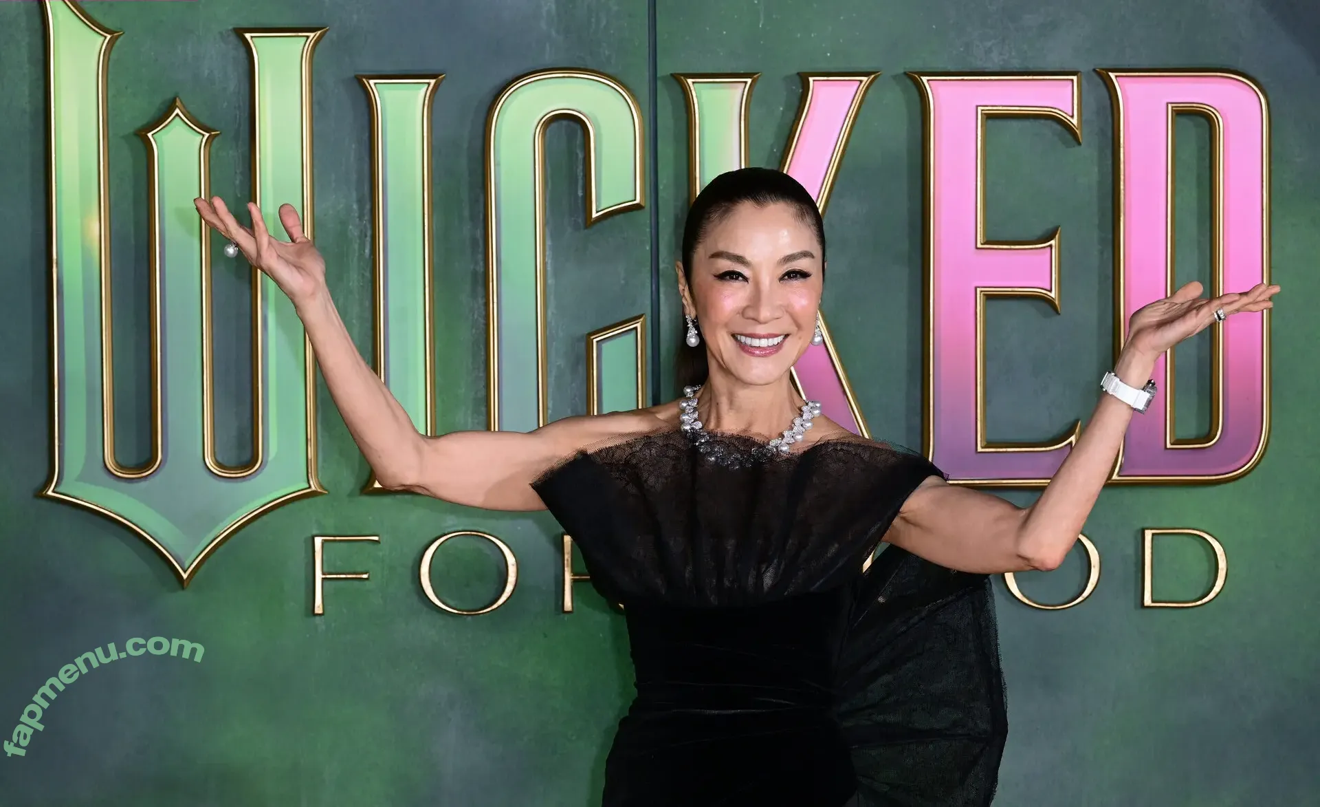 Michelle Yeoh nude photo #0178 (michelleyeoh_official)