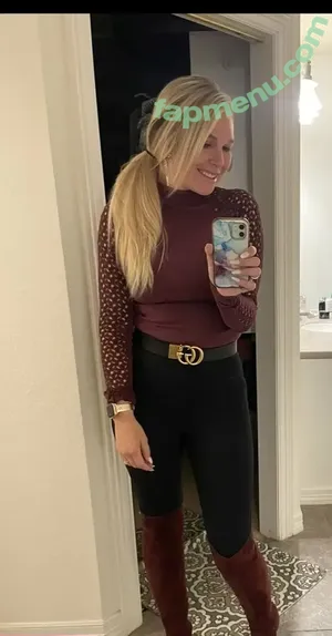 Michellek4040 / MISSKK / michellek240 / michellelovesfootball nude photo #0325