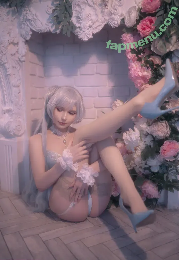 Michi Kyunn nude photo #0749 (michi_kyunn / michikyunn)