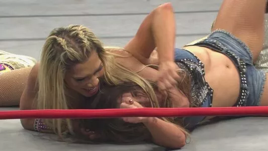 Mickie James / michelejames / themickiejames nude photo #0322