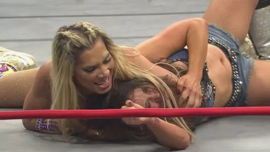 Mickie James / michelejames / themickiejames nude photo #0323