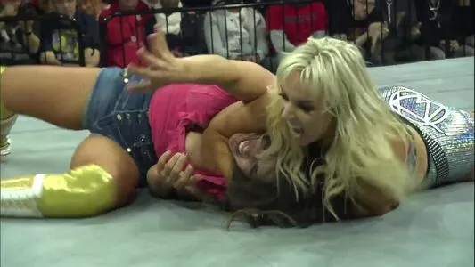 Mickie James / michelejames / themickiejames nude photo #0357
