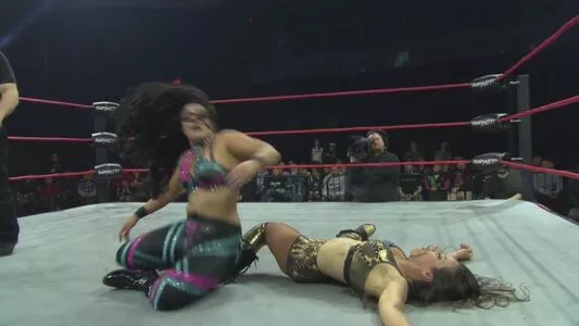 Mickie James / michelejames / themickiejames nude photo #0392