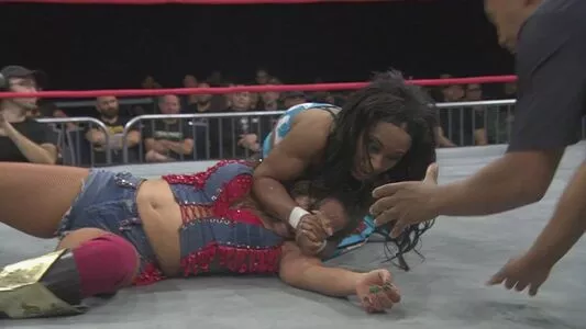 Mickie James / michelejames / themickiejames nude photo #0446