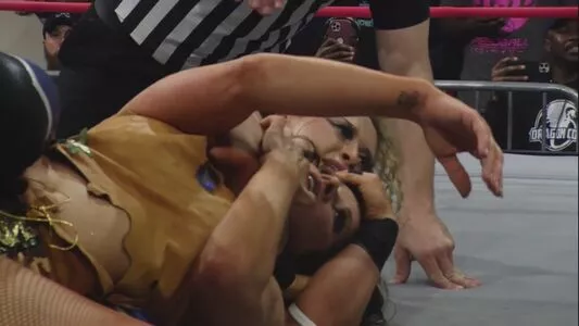 Mickie James / michelejames / themickiejames nude photo #0530