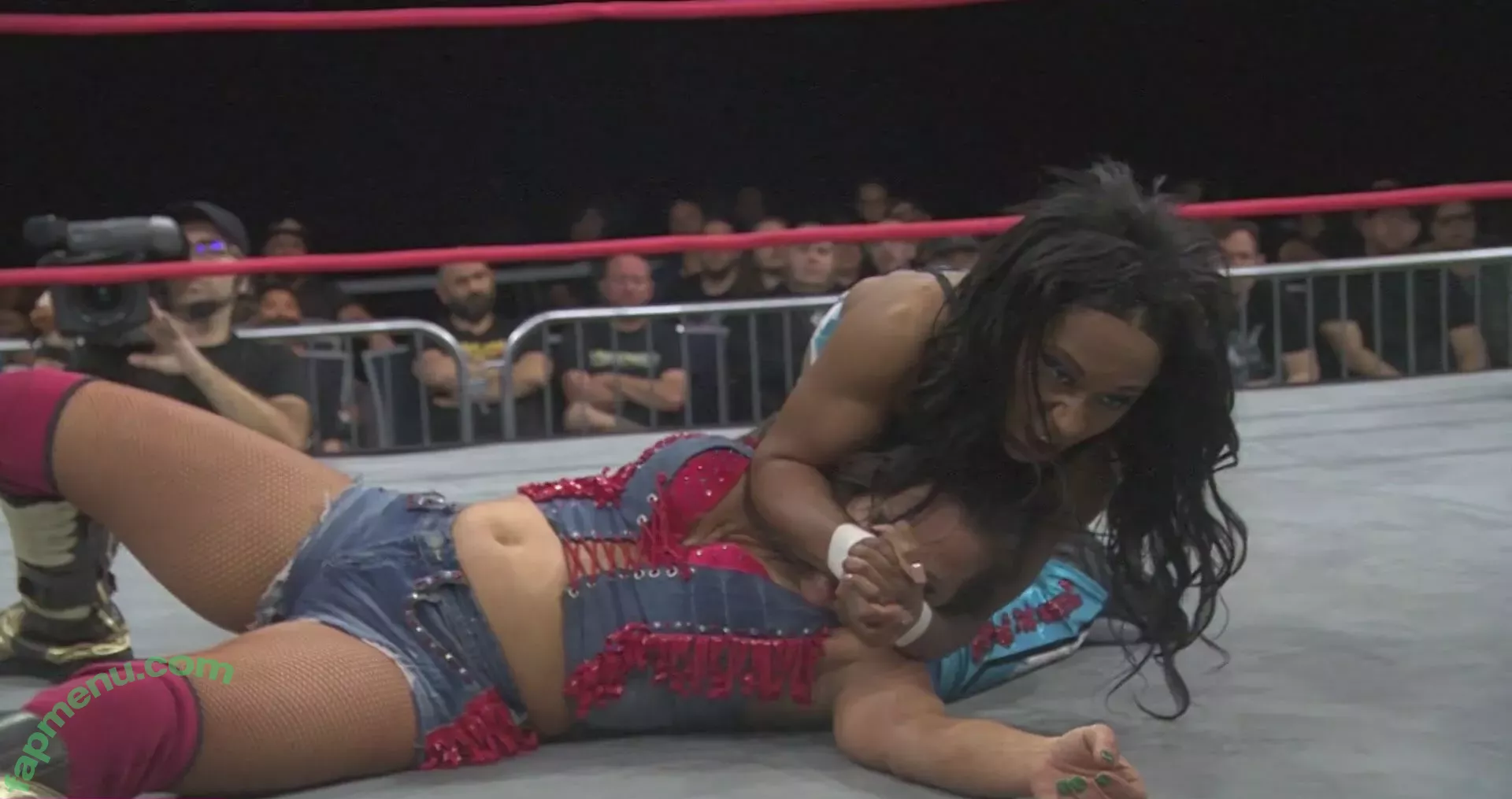 Mickie James nude photo #0445 (michelejames / themickiejames)