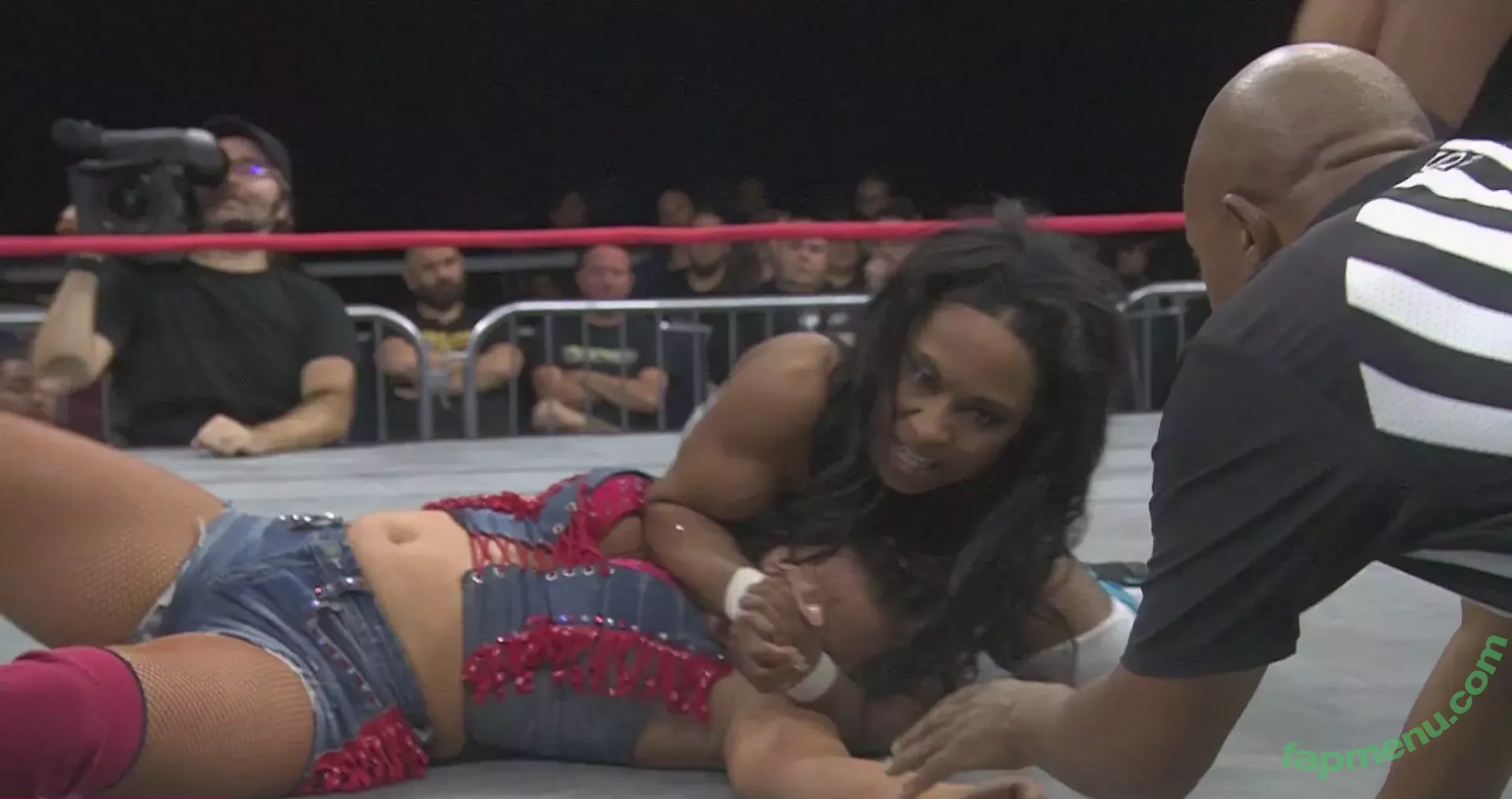 Mickie James nude photo #0450 (michelejames / themickiejames)