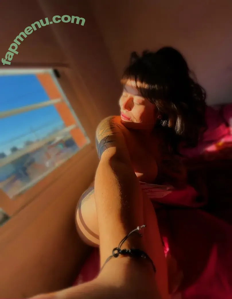 micnaa nude photo #0014 (micnaa)