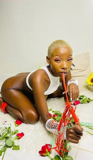Midnight Kali / kaliebony / vampirekali nude photo #0011