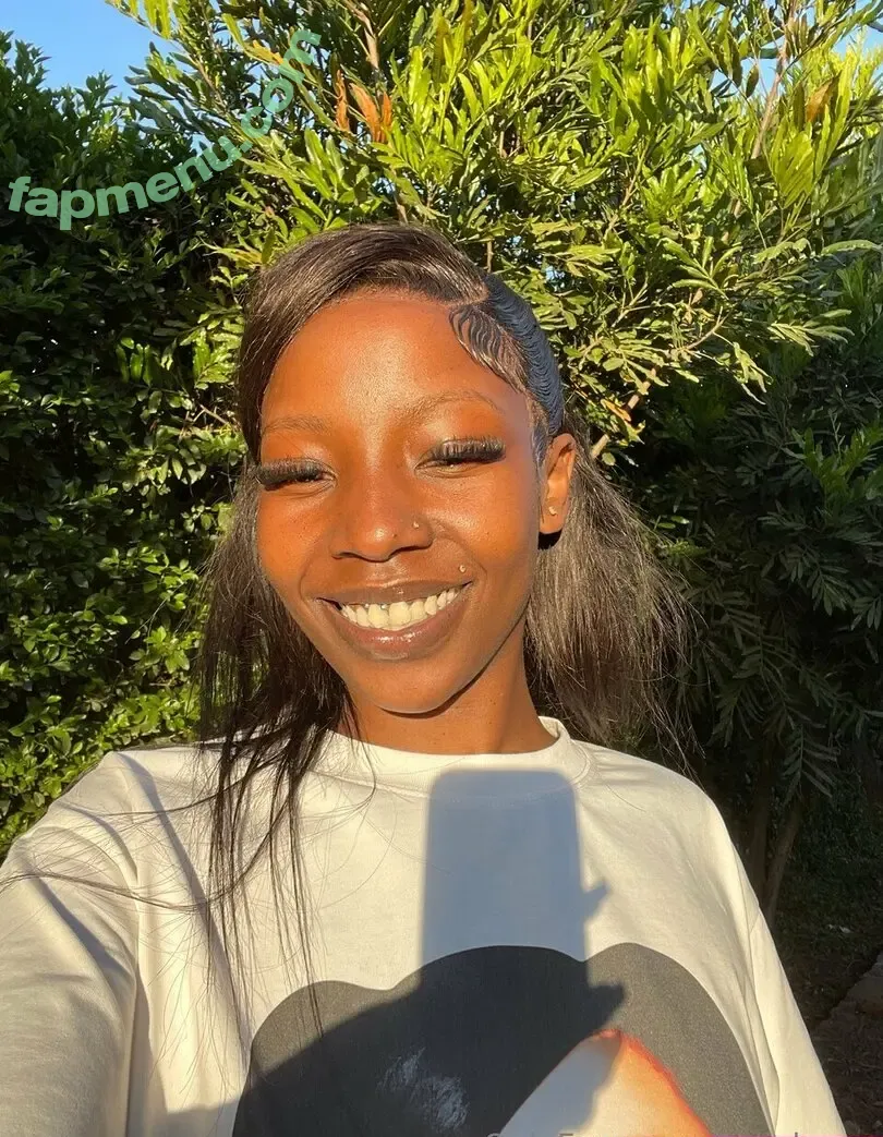 Midnight Kali nude photo #0019 (kaliebony / vampirekali)