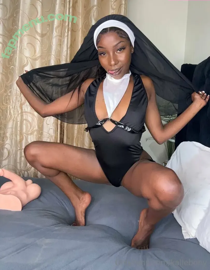 Midnight Kali nude photo #0039 (kaliebony / vampirekali)
