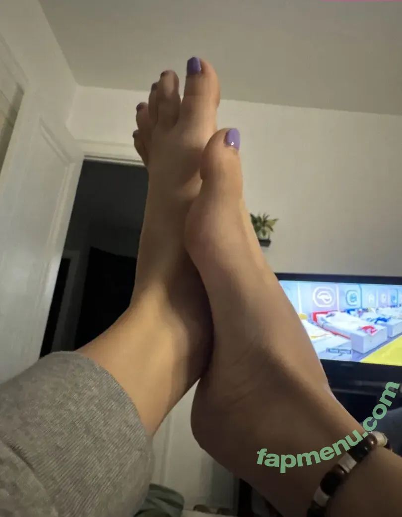 Midnight_rav3n nude photo #0050 (EdenKaya420 / Extraterrestrialeden / midnight_rav3n_ofgirl / rav3ndubstepv2)