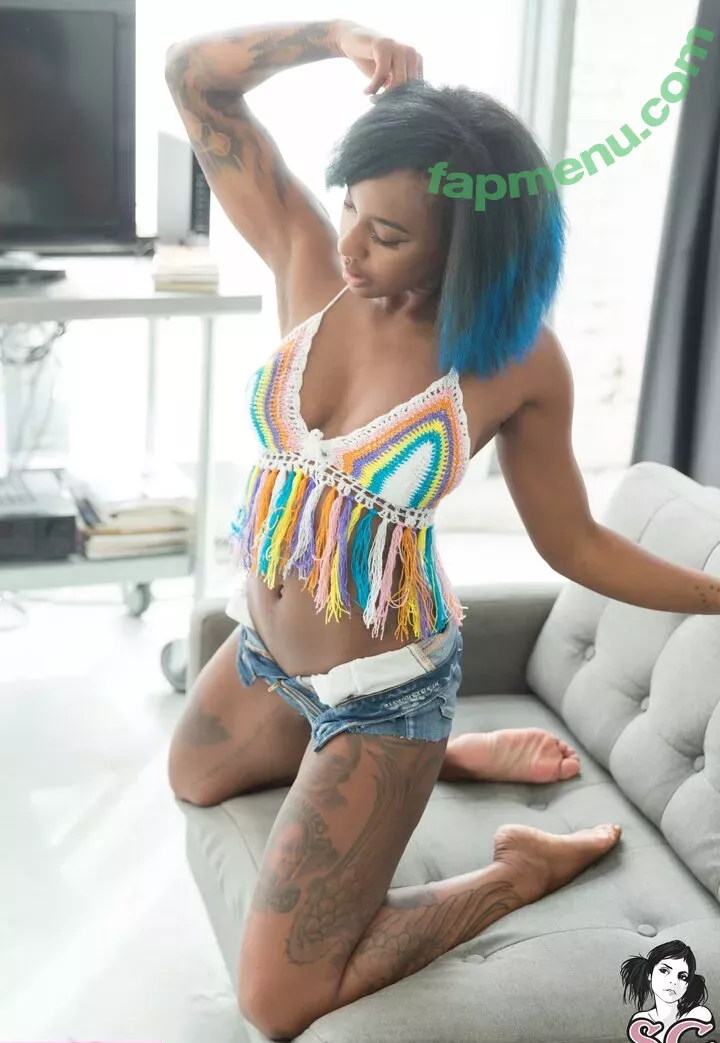 Midnight nude photo #0108 (midnightsg / midnightsun.motion)