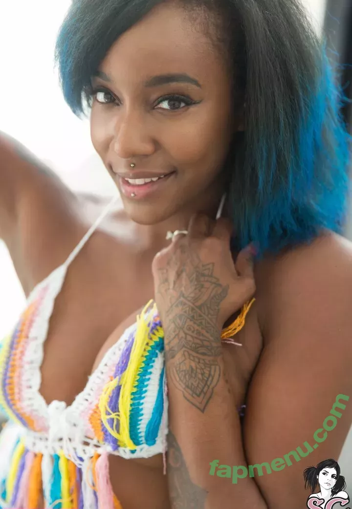 Midnight nude photo #0109 (midnightsg / midnightsun.motion)