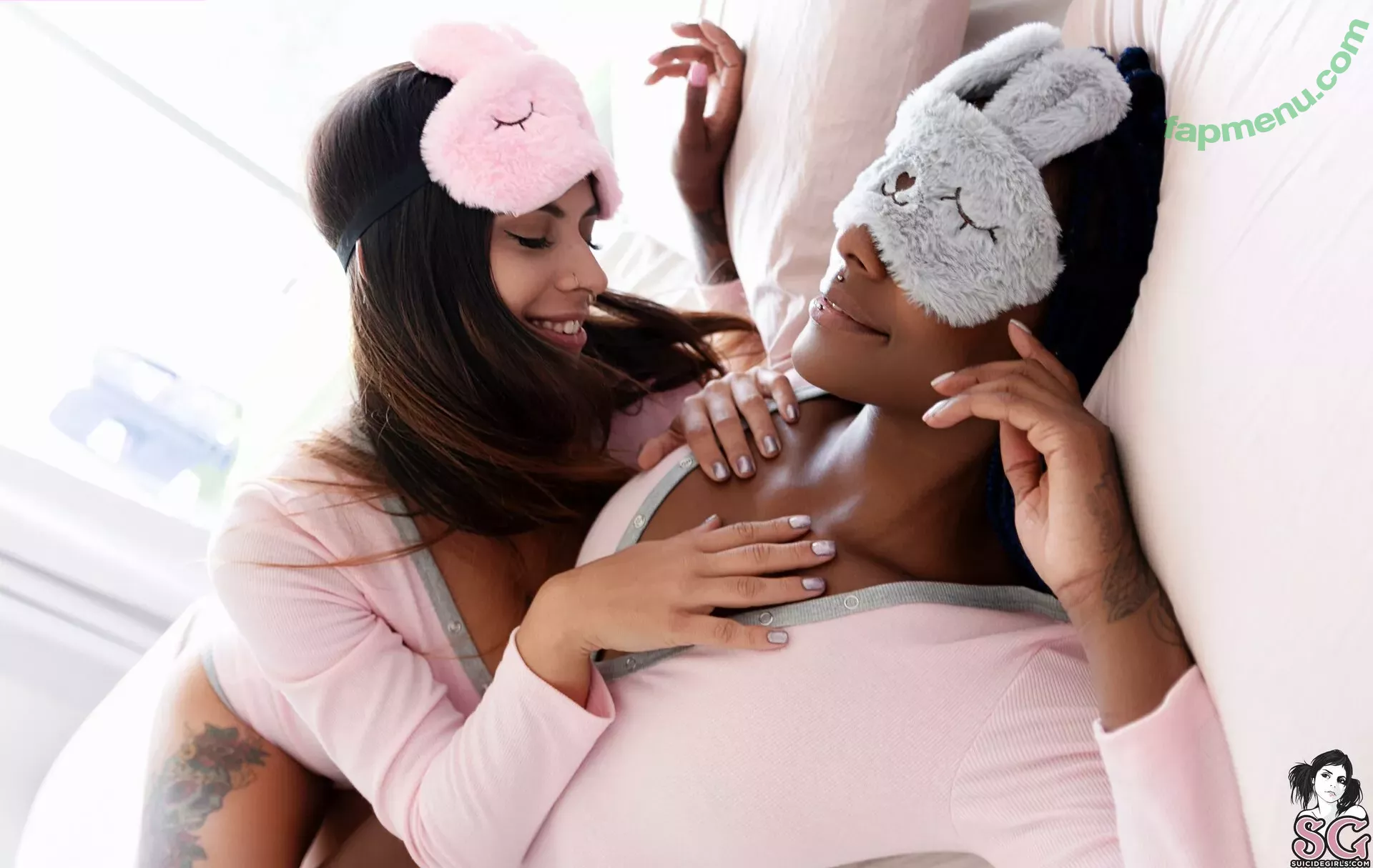 Midnight nude photo #0161 (midnightsg / midnightsun.motion)