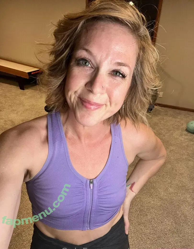 midwestbetty nude photo #0002 (midwestbetty)